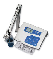 Oakton ION 510 Benchtop Meter with built-in electrode stand